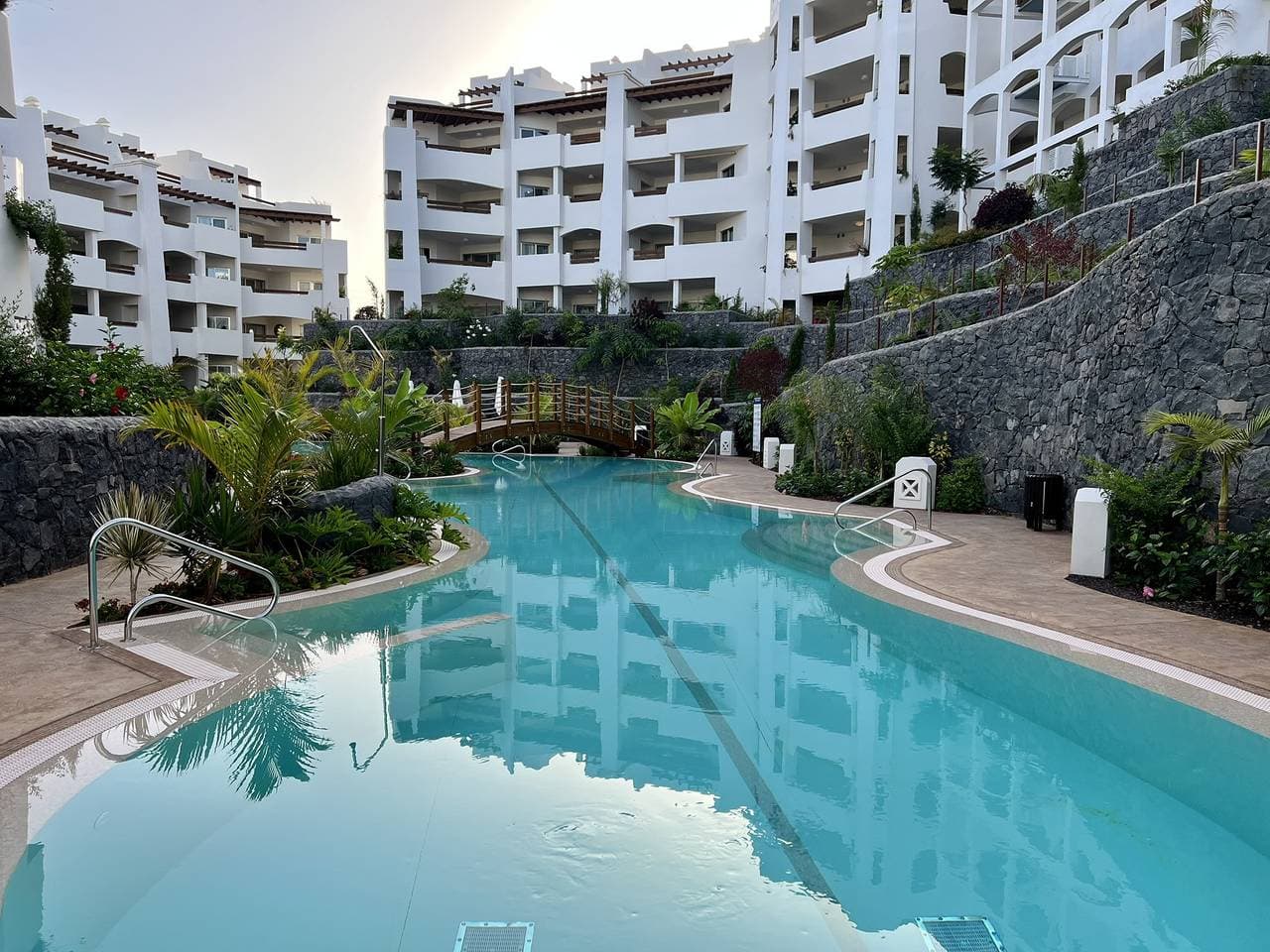Foto 11 von 19: Jardines - Tisaya 1.1 Pool View & Twin Beds 1B