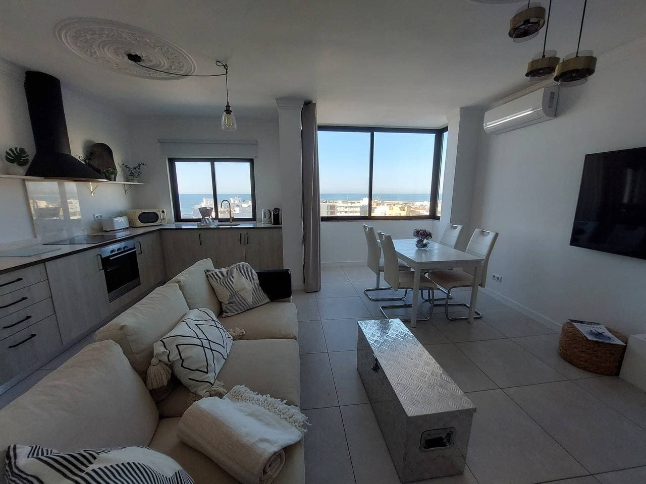 Foto 4 von 25: Ferienwohnung 'Lindo T2 Com Vista Mar' mit WLAN und Klimaanlage