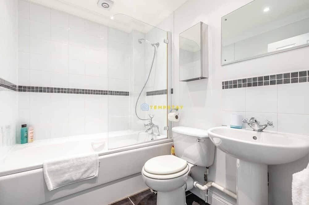 Foto 3 von 9: 2 Bed/2 Bath & Free Parking! ❤ Central Windsor ❤