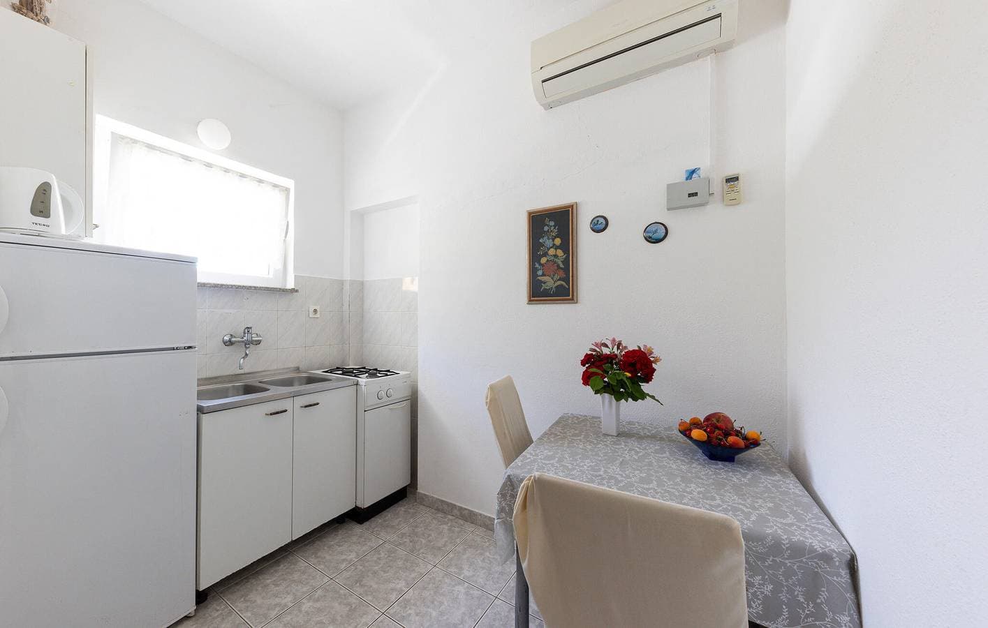 Foto 3 von 23: Gemütliche Ferienwohnung, 2 km vom Strand entfernt, mit WLAN, Parkplatz und Küche