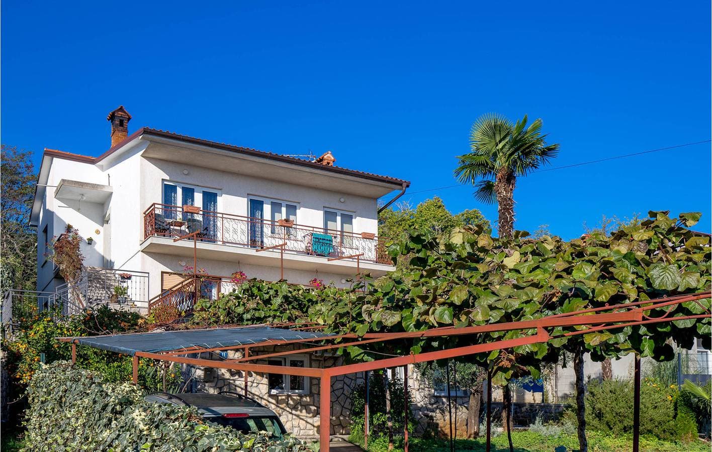 Gemütliche Ferienwohnung mit Terrasse, Klimaanlage und Parkplatz, 2 km vom Hundestrand entfernt 1