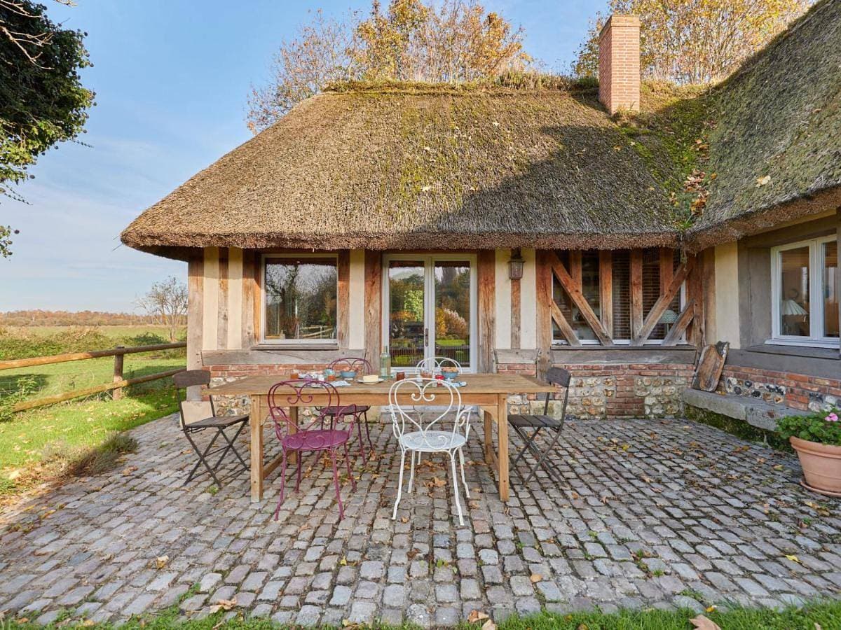Holiday Home 2 Chaumières normande by Interhome 1