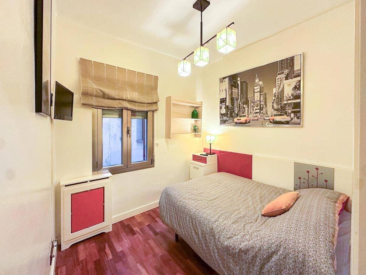 Foto 4 von 14: Two-Bedroom Apartment