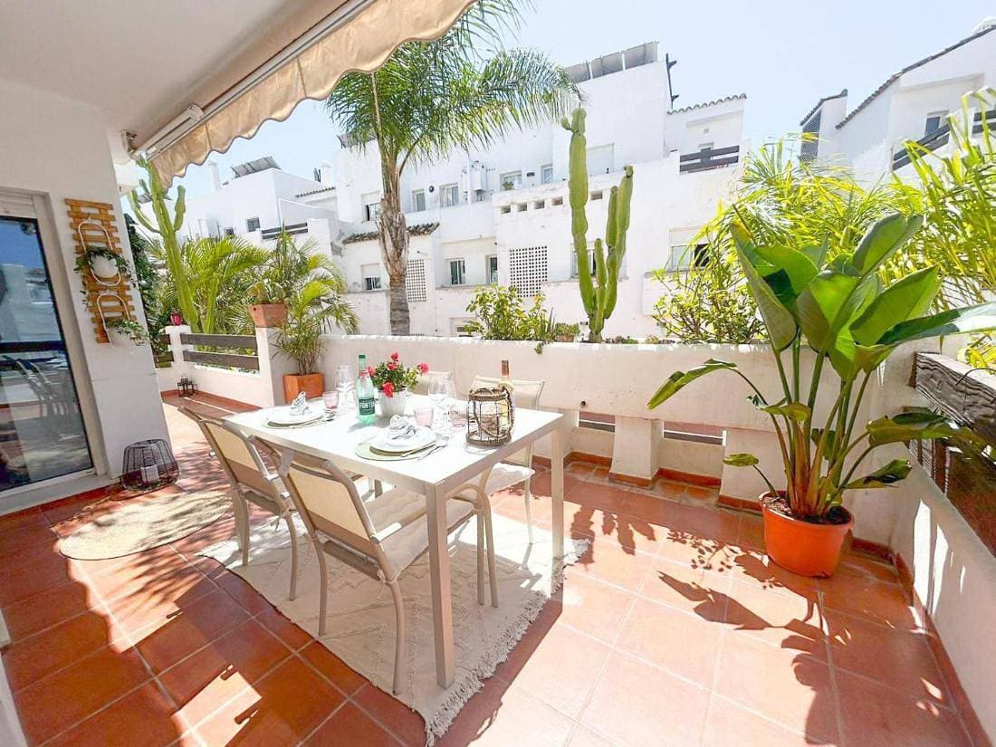 Foto 3 von 49: Geräumiges Apartment in Estepona mit Pool- und Golfblick