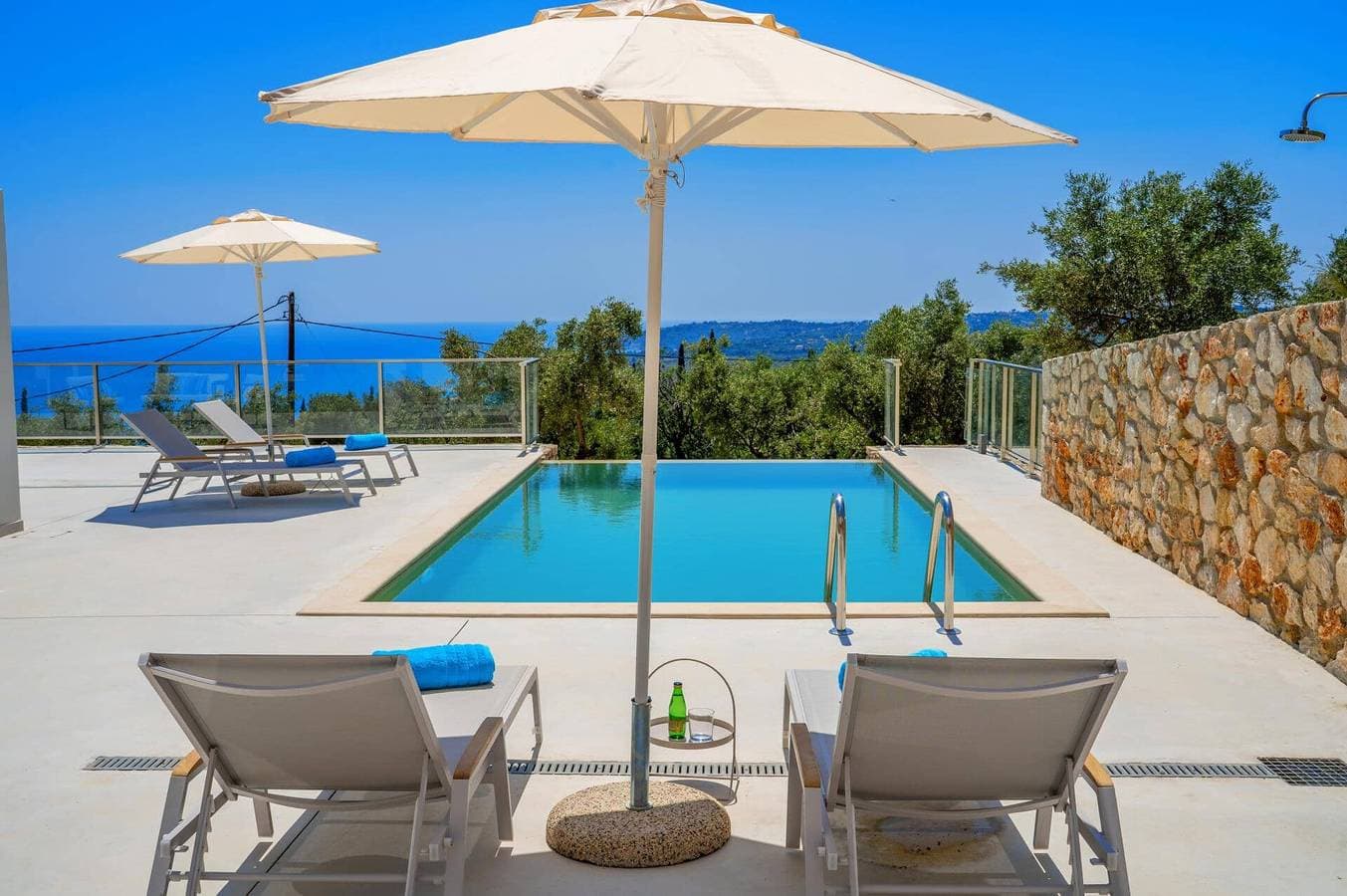 Foto 3 von 26: Villa für 4 Personen mit Garten