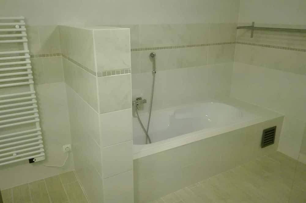 Foto 7 von 30: Neubauvilla mit Überlaufpool und einzigartiger Aussicht