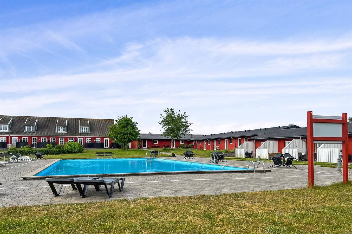 Foto 8 von 24: Pet friendly apartment in Aakirkeby with outdoor swimming pool