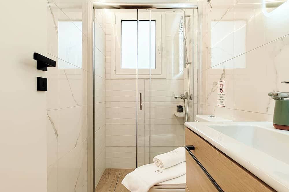 Foto 9 von 28: Sleek Studio in Voula Center