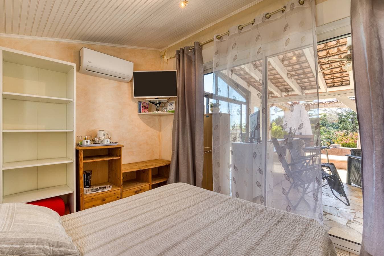 Foto 7 von 25: Bed and Breakfast 'Chez Gaston' mit privatem Pool, WLAN und Klimaanlage
