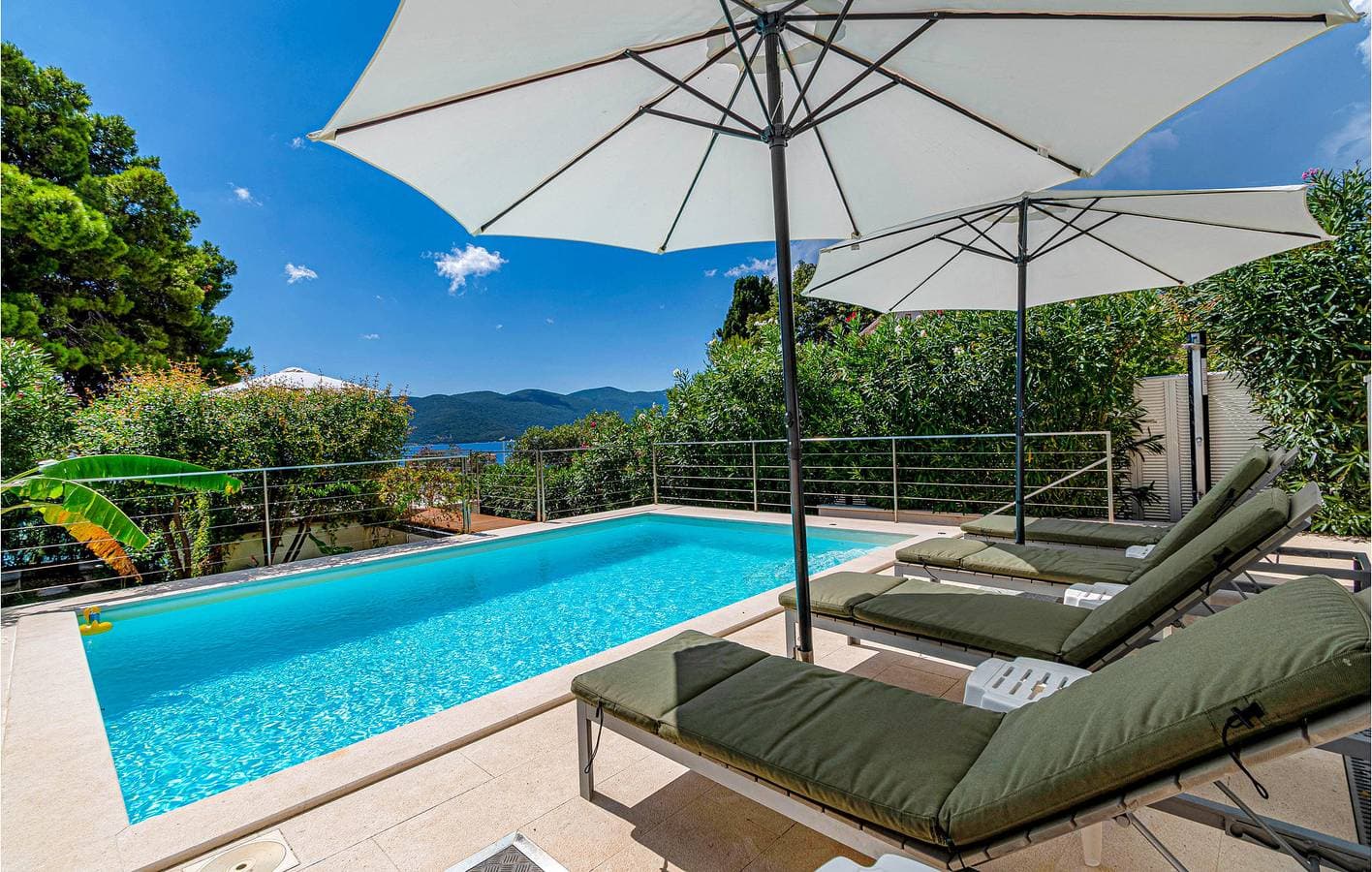 Foto 12 von 50: Reizende 2-Zimmer-Wohnung mit Pool in Strandnähe – WLAN & Terrasse