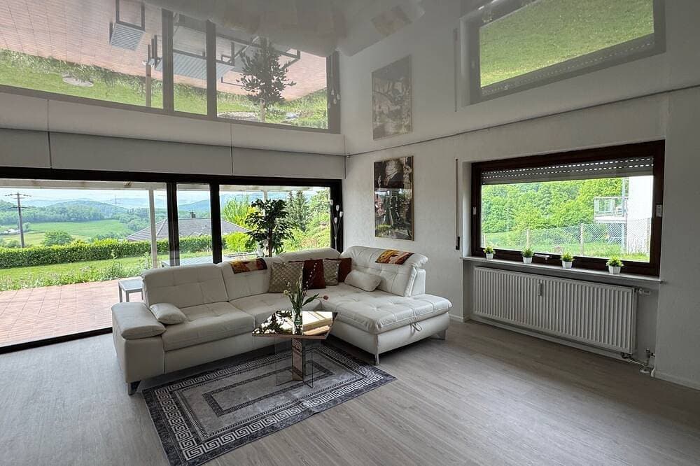 Moderne FeWo 2025  renoviert  - ruhige Lage - 10 km von Basel entfernt 1