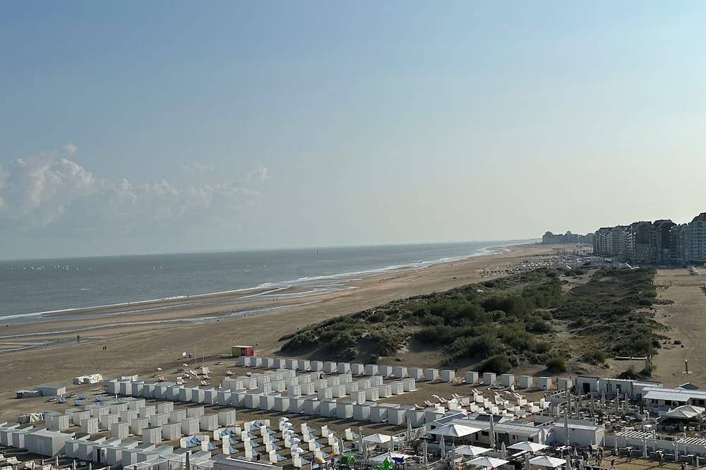 Foto 10 von 15: Magnifique Penthouse Front de mer vue mer Except 90 M2 de Terrasse 2 Garages