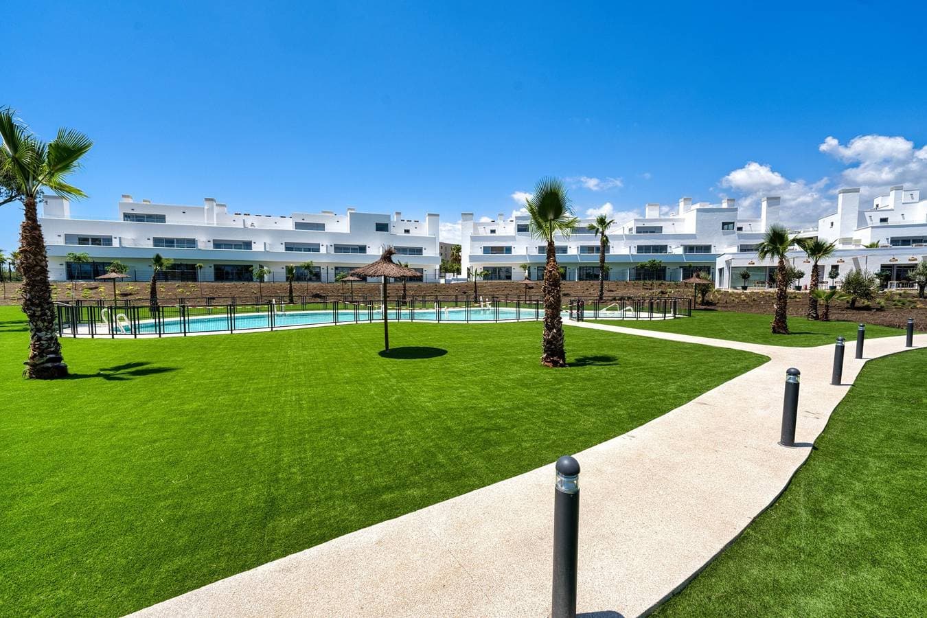 Foto 13 von 19: 3024 Helles Apartment mit Terrasse und Pool