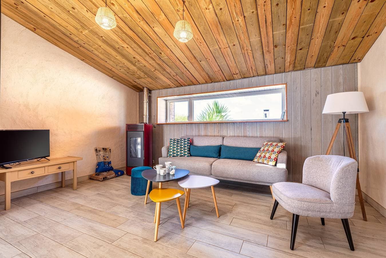 Foto 3 von 26: Ferienhaus 'Ty Reuniou - La Grange' mit Meerblick, Gemeinschaftsterrasse und WLAN