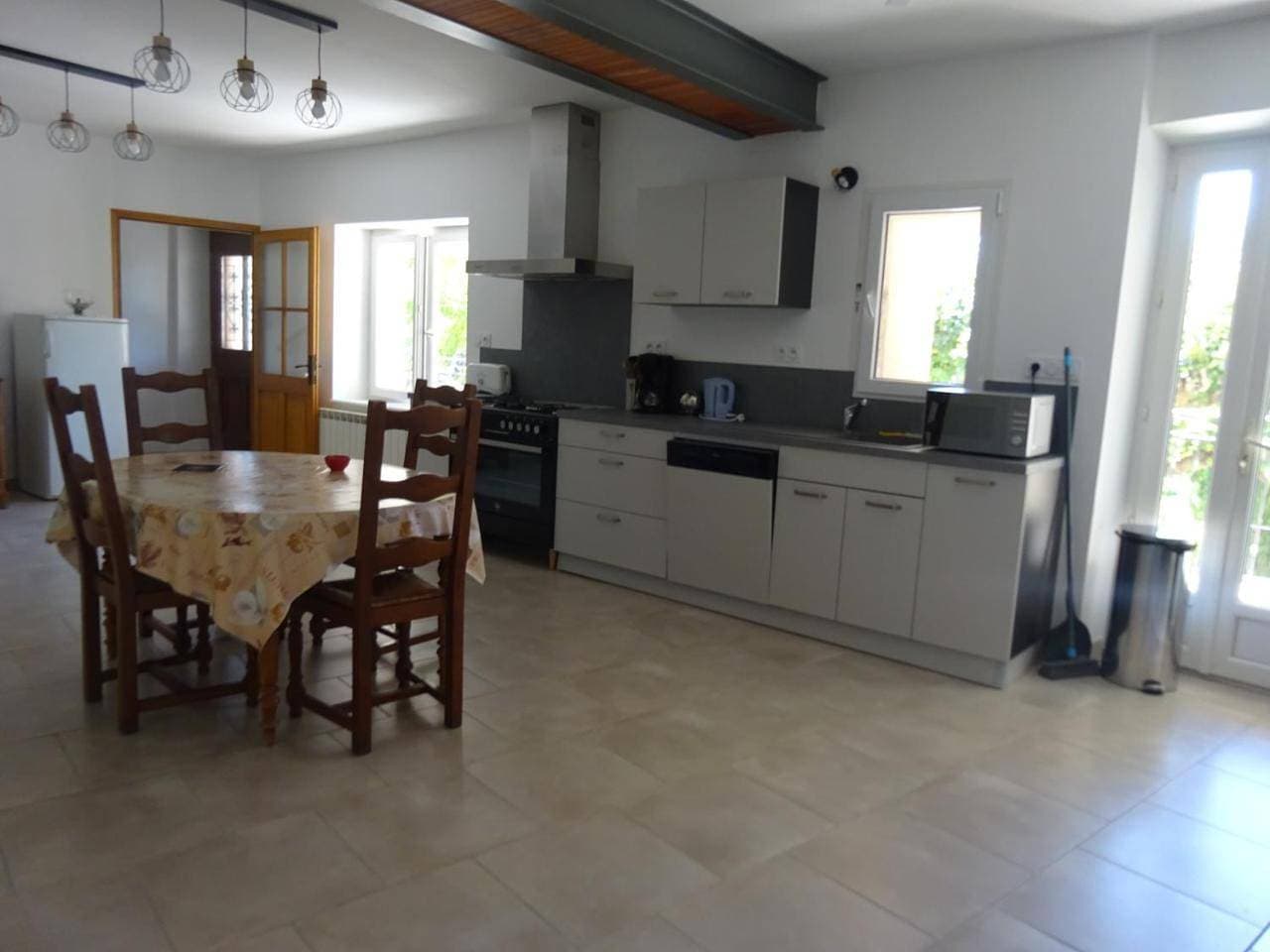 Foto 7 von 18: Three-Bedroom House