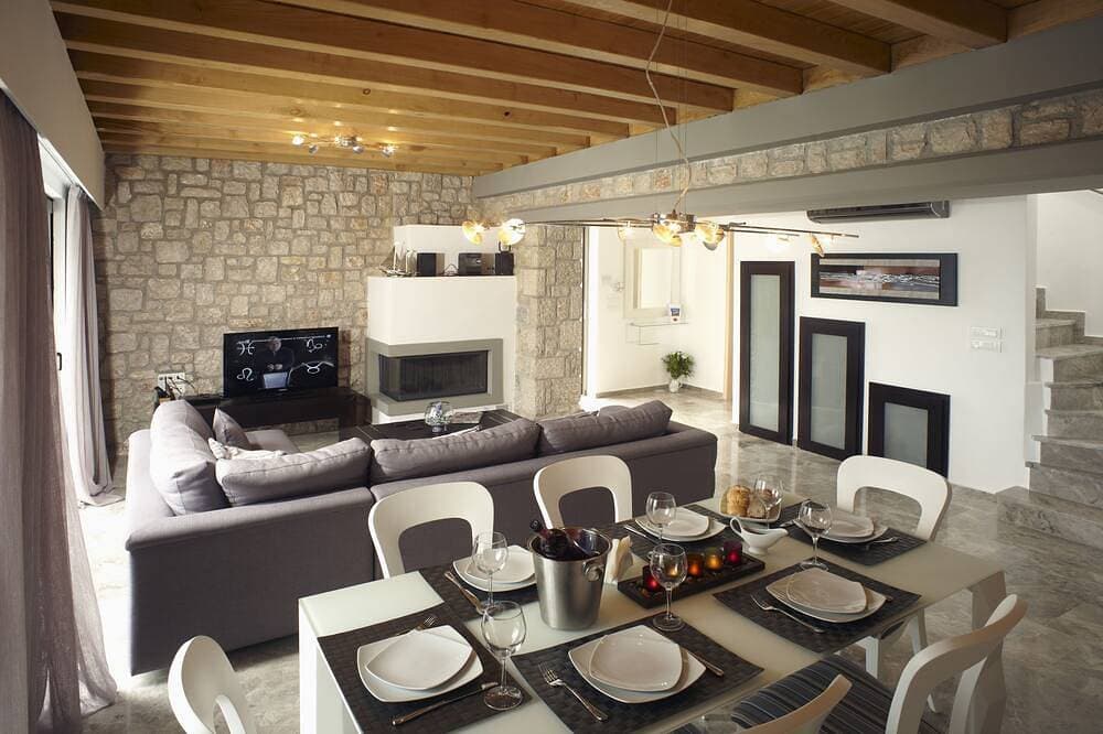 Foto 12 von 19: Villa Armonia, Exklusive 4-Schlafzimmer-Villa mit eigenem beheiztem Pool