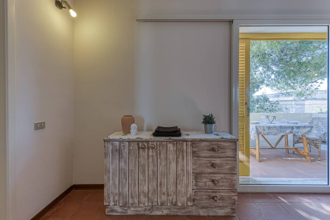 Foto 9 von 21: Ferienwohnung 'Bouganville' mit Meerblick, WLAN und Klimaanlage