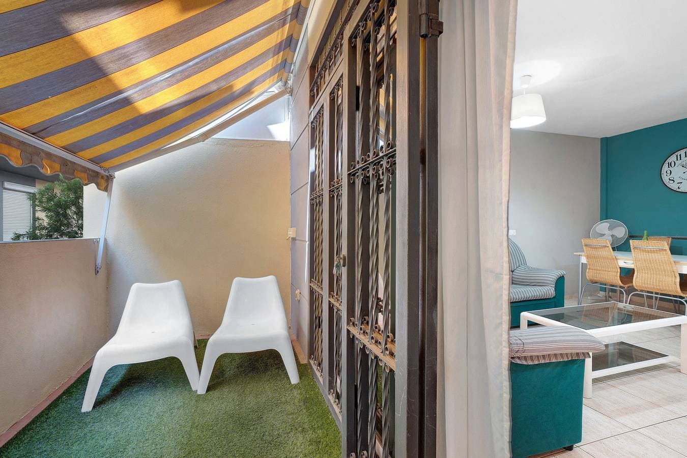 Foto 3 von 25: Ferienhaus "Vivienda Vacacional Atlántida" mit 2 Gemeinschaftspools, 2 privaten Terrassen und WLAN