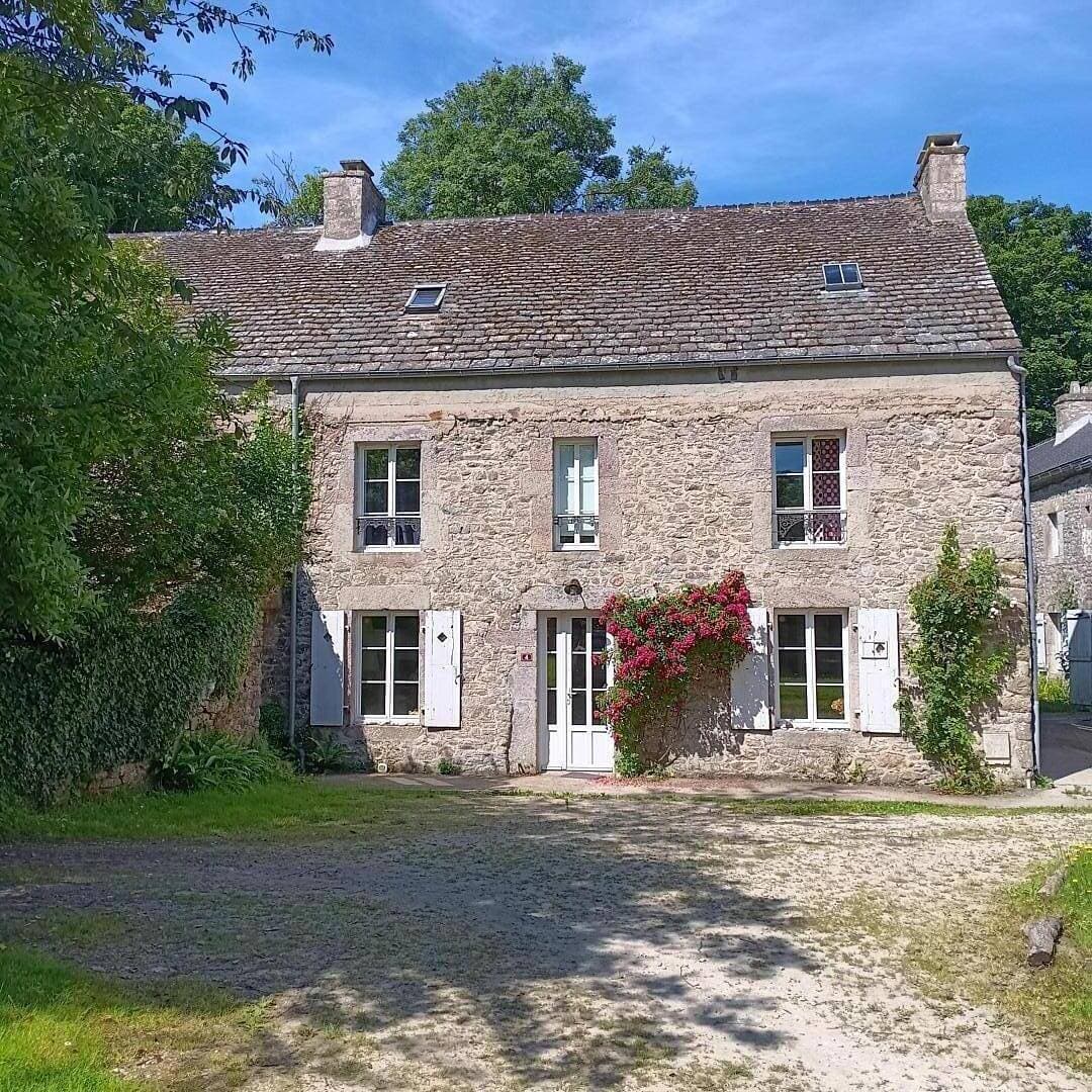 La Caserne 1
