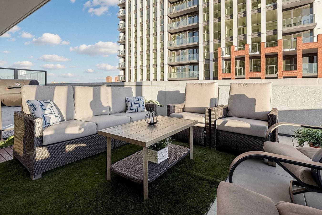 Foto 4 von 39: Sunnybrook mit 2 Schlafzimmern, 3 Bädern, Terrasse