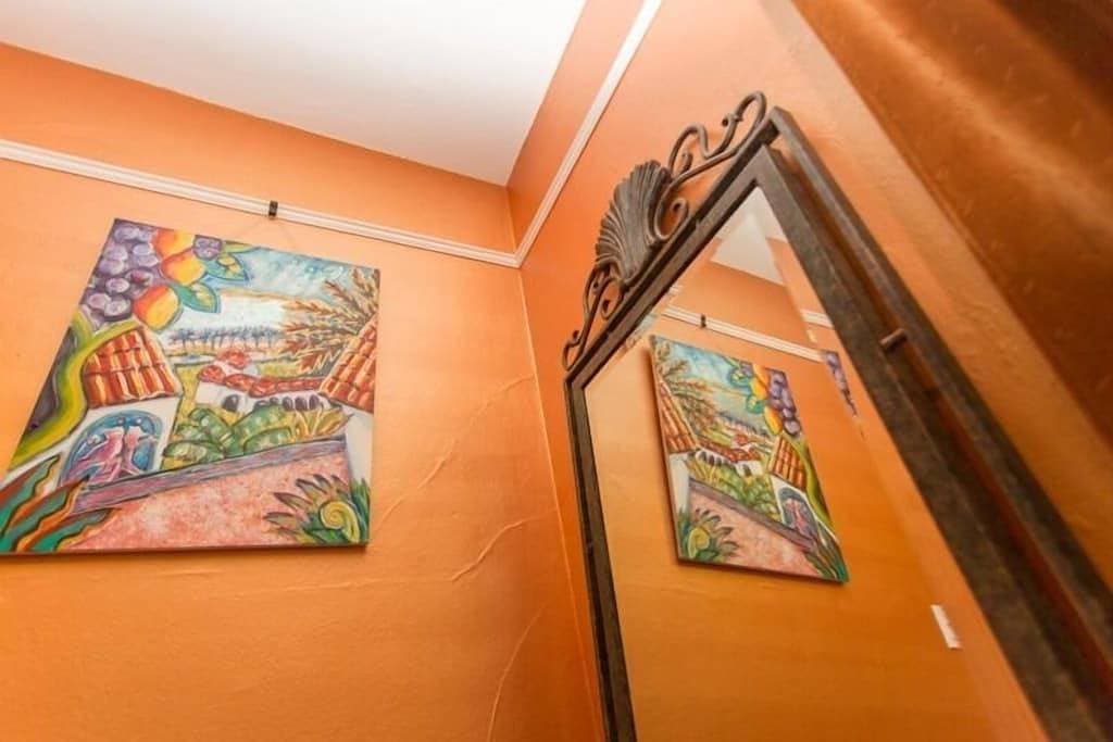 Fabulous Downtown Living, 1 Br / 1 Ba 1
