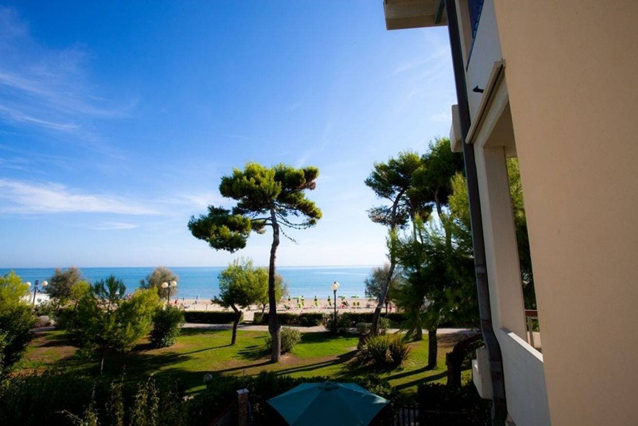 Foto 3 von 36: Ferienwohnung für 4 Personen mit Balkon/Terrasse