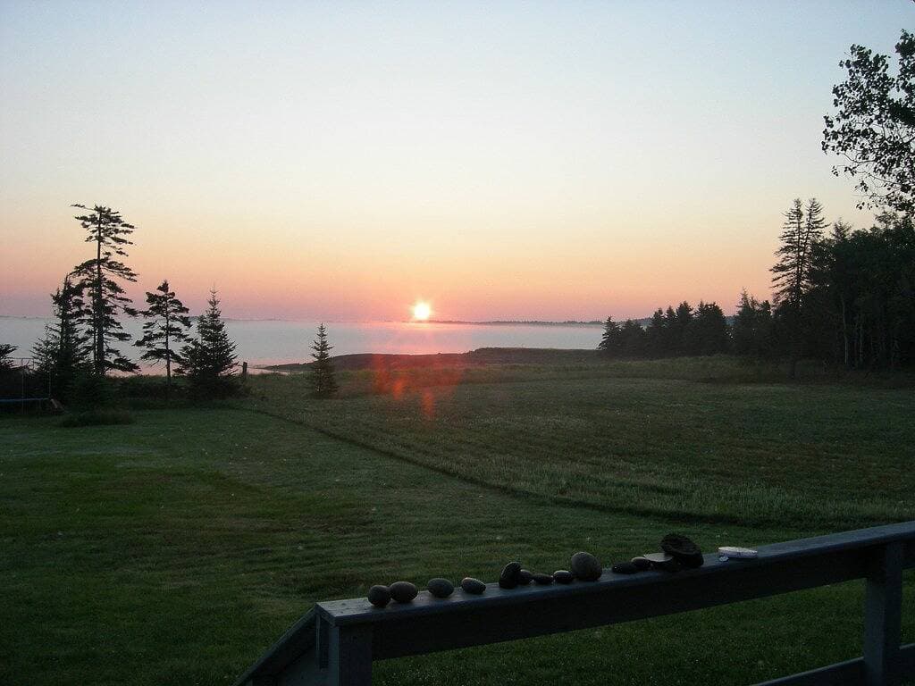 Foto 7 von 21: Beach Cottage in DownEast Maine