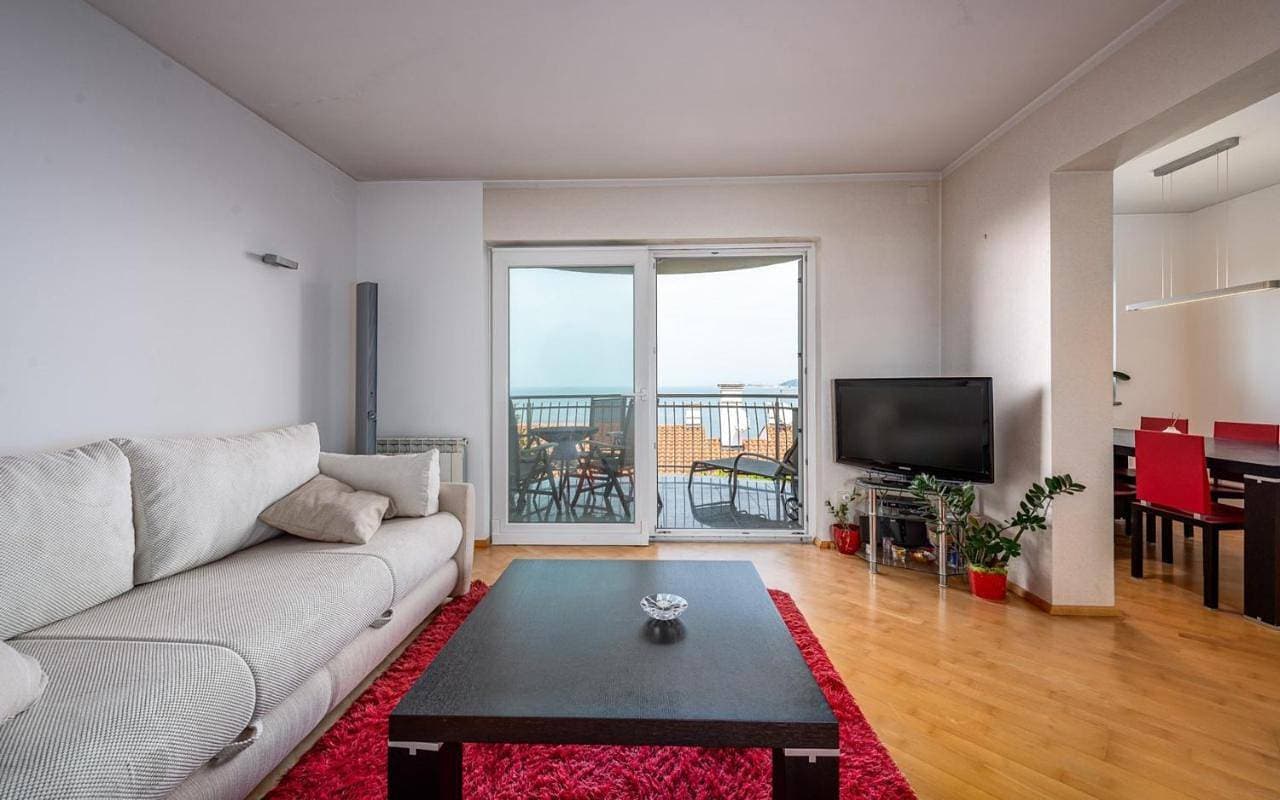 Foto 8 von 17: Apartment with Balcony
