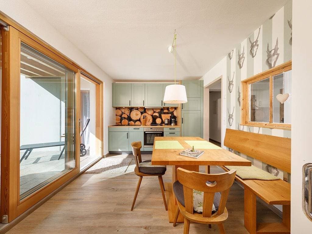 Foto 13 von 21: Hütte in Dietringen mit Schwimmbecken