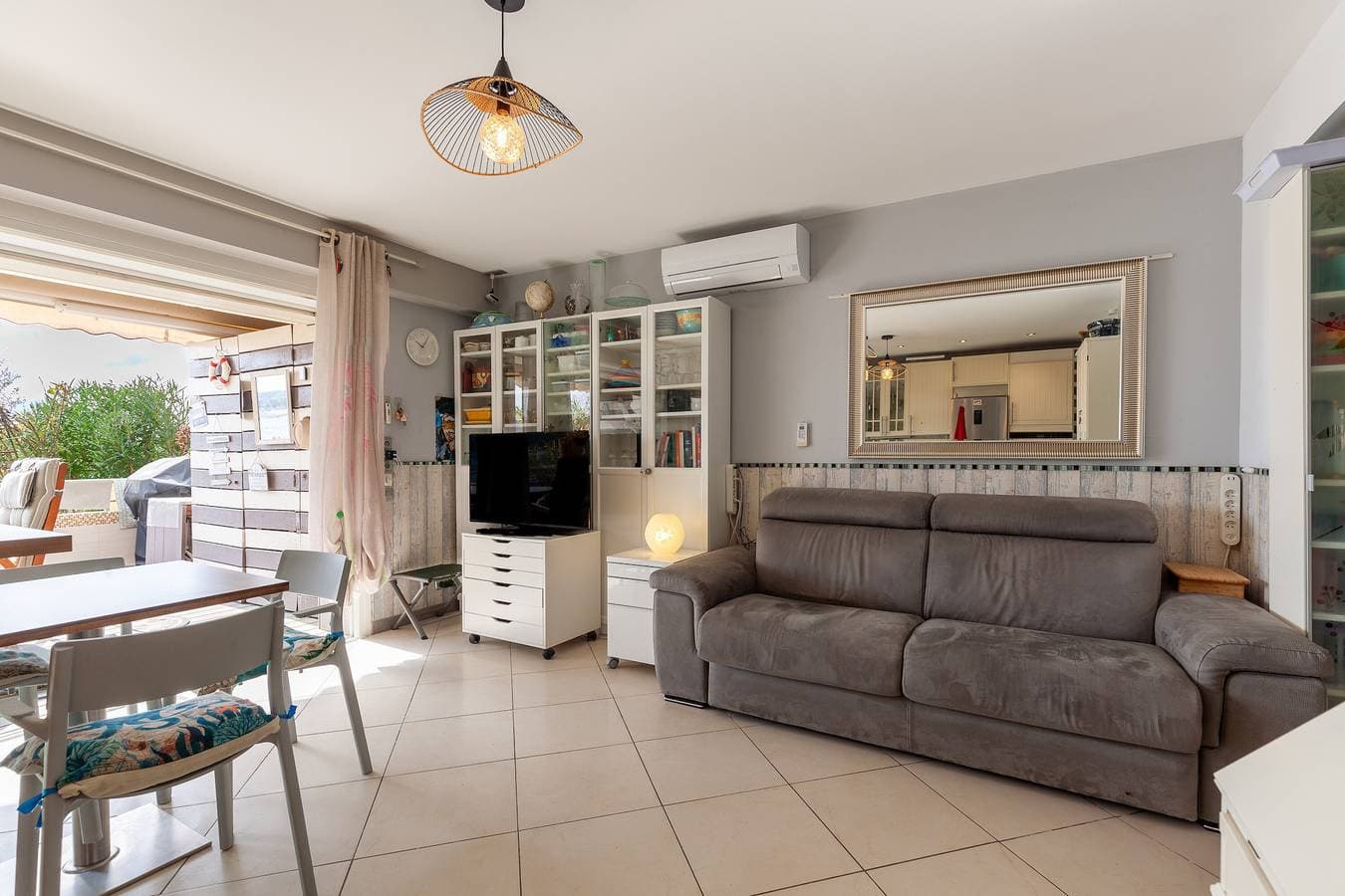 Foto 5 von 20: Apartment am Wasser mit Meerblick, WLAN und Klimaanlage
