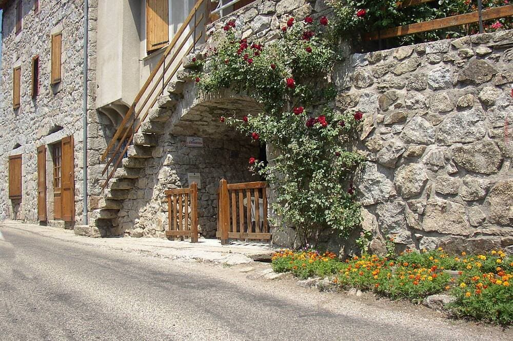 Ferienhaus \"Le Petit Riou\" in Sainte Marguerite Lafigère 1