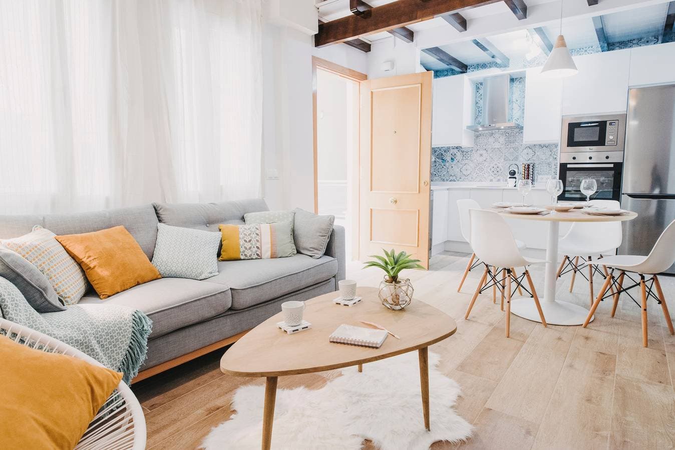 Loft Alameda Center 1