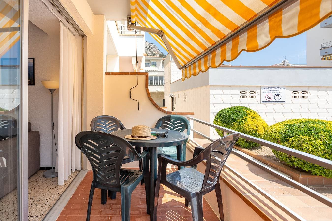 Foto 3 von 21: Apartment 'Omega 7' mit Gemeinschaftspool, Garten und Klimaanlage