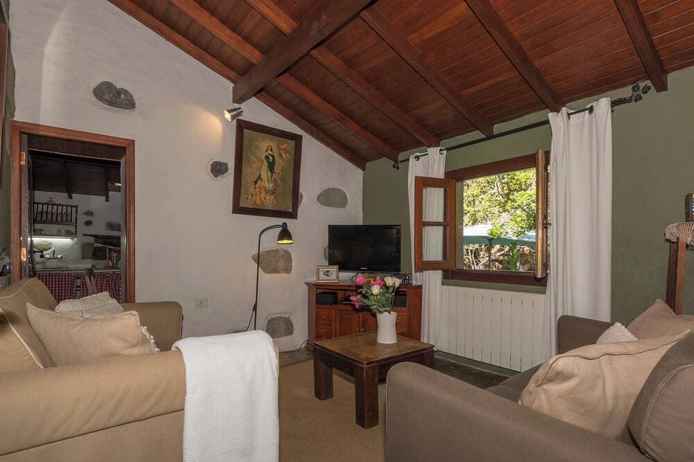 Foto 12 von 28: Ferienhaus mit Gemeinschaftspool in Fontanales