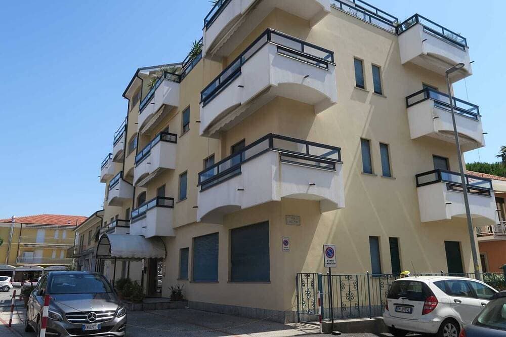 Foto 10 von 17: Ferienwohnung - Diano Marina