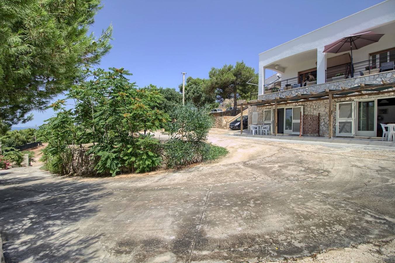 Foto 5 von 31: Ferienhaus für 6 Personen mit Terrasse