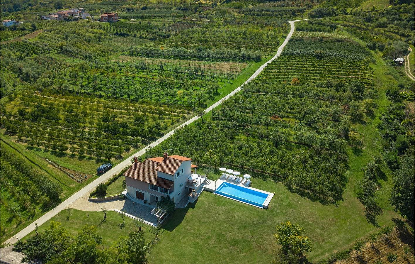 Charmante 150 m² große Ferienwohnung mit Pool, WLAN und Parkplatz in der Nähe von Novaki Motovunski 1