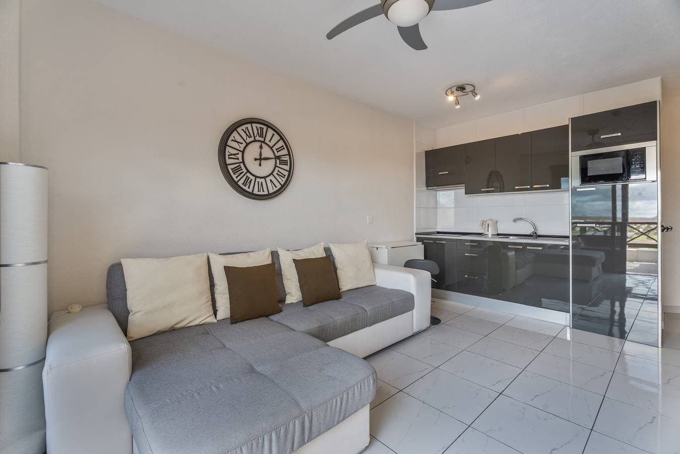 Foto 10 von 30: Ferienhaus 'Cathamarcella' mit Meerblick, Gemeinschaftspool und WLAN