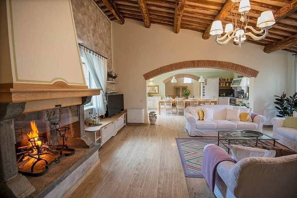 Foto 13 von 30: Villa Trevinano - Private villa with pool in Lazio