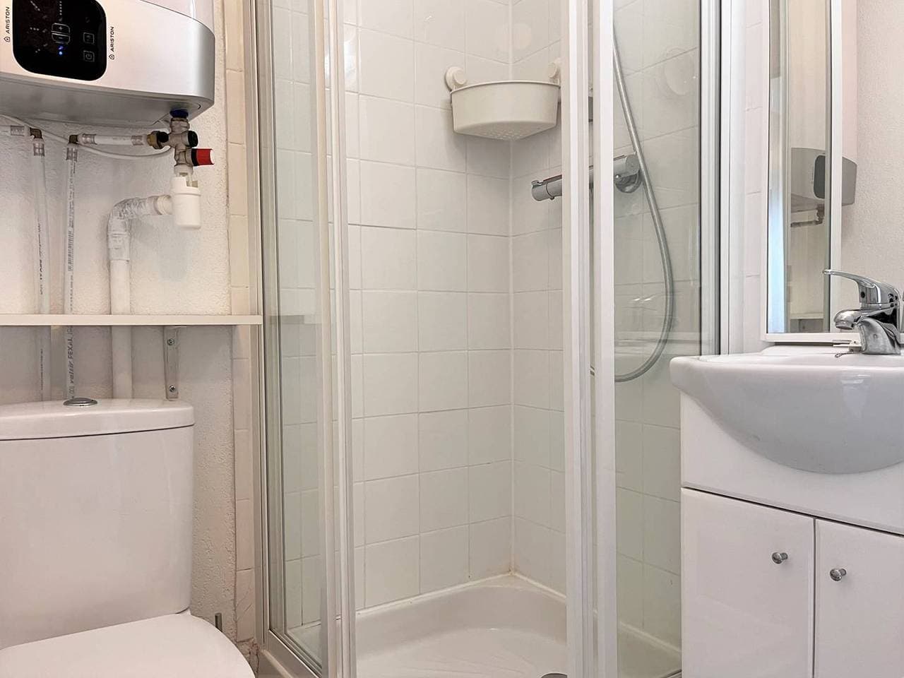 Foto 7 von 14: Studio mit Terrasse, privatem Parkplatz in Meernähe
