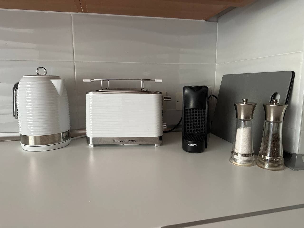Foto 9 von 43: Geräumige Erdgeschosswohnung mit Gemeinschaftspool, Terrasse & WLAN