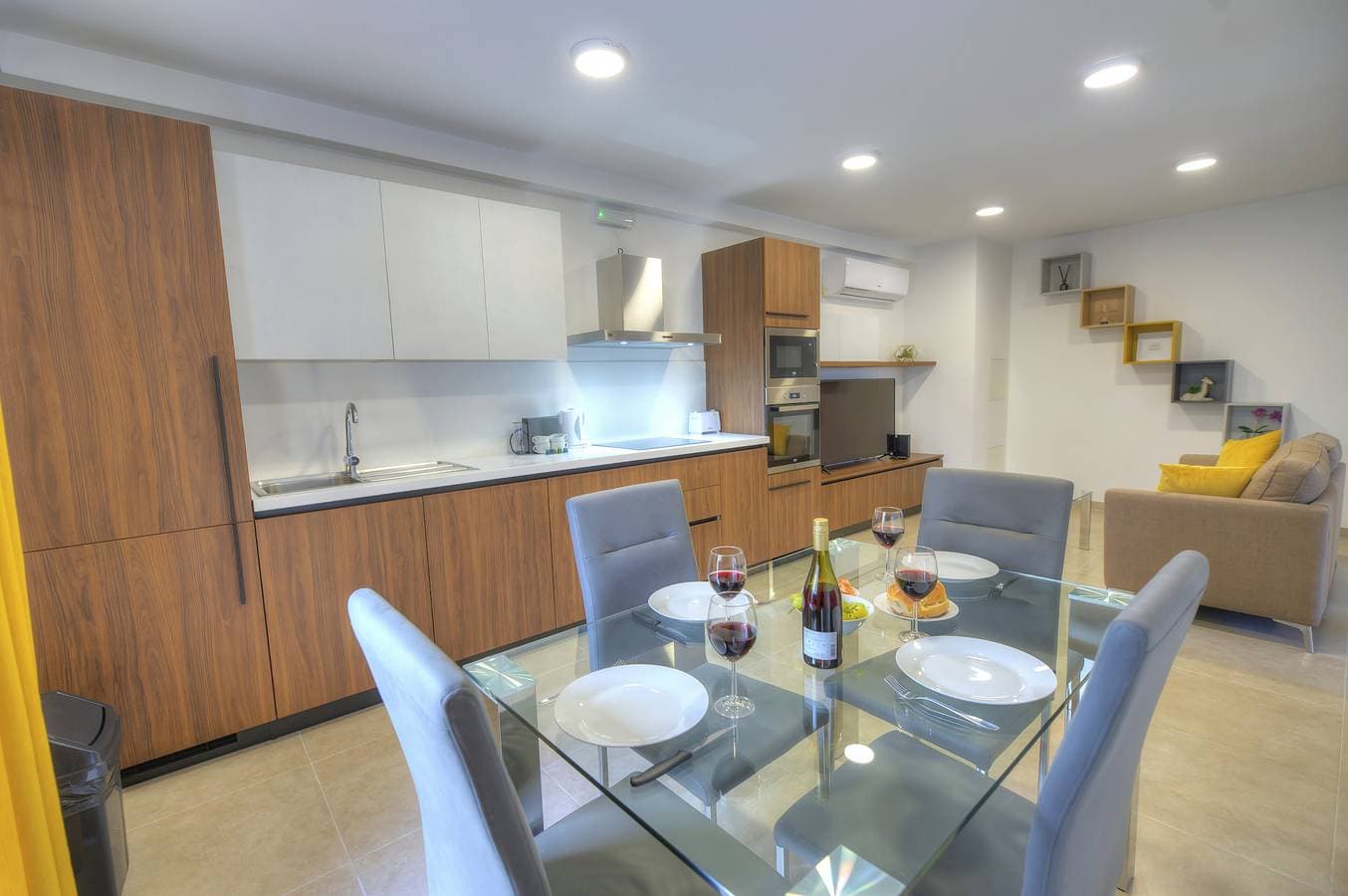 Foto 7 von 21: Ferienwohnung für 4 Personen mit Balkon