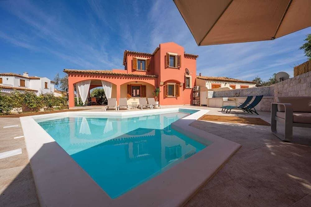 Foto 9 von 30: Meeresvilla Für Familien Mit Veranda Und Garten
