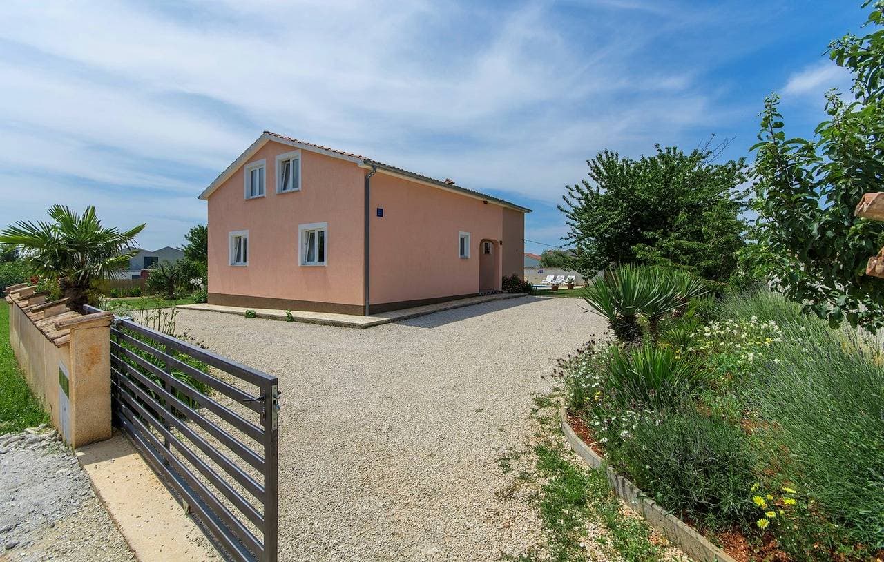 Foto 6 von 31: Ferienhaus Angelina mit eigenem Pool