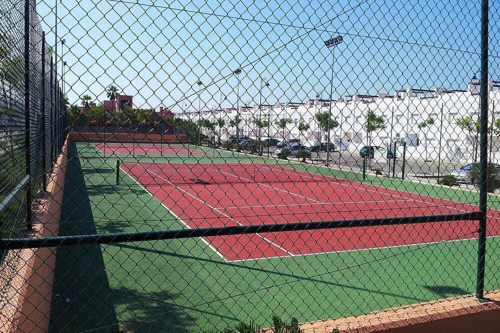 Foto 13 von 23: 3 Bedroom Apartment on Golf Resort with Pool