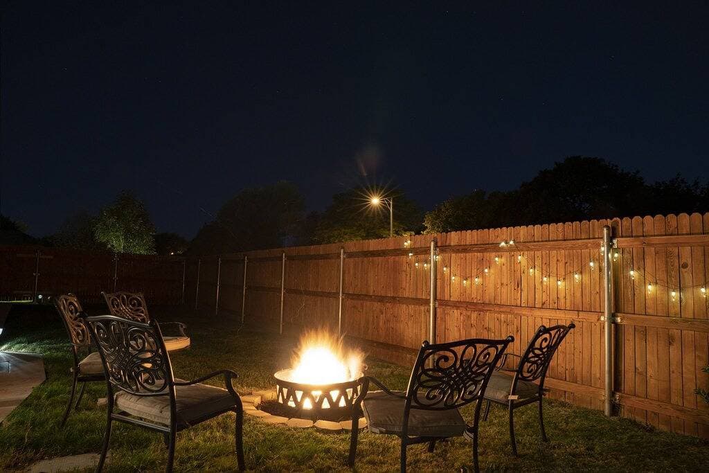 Foto 4 von 27: Amarillo Home >3Br,2Ba,garage, yard, fireplace, fire pit.