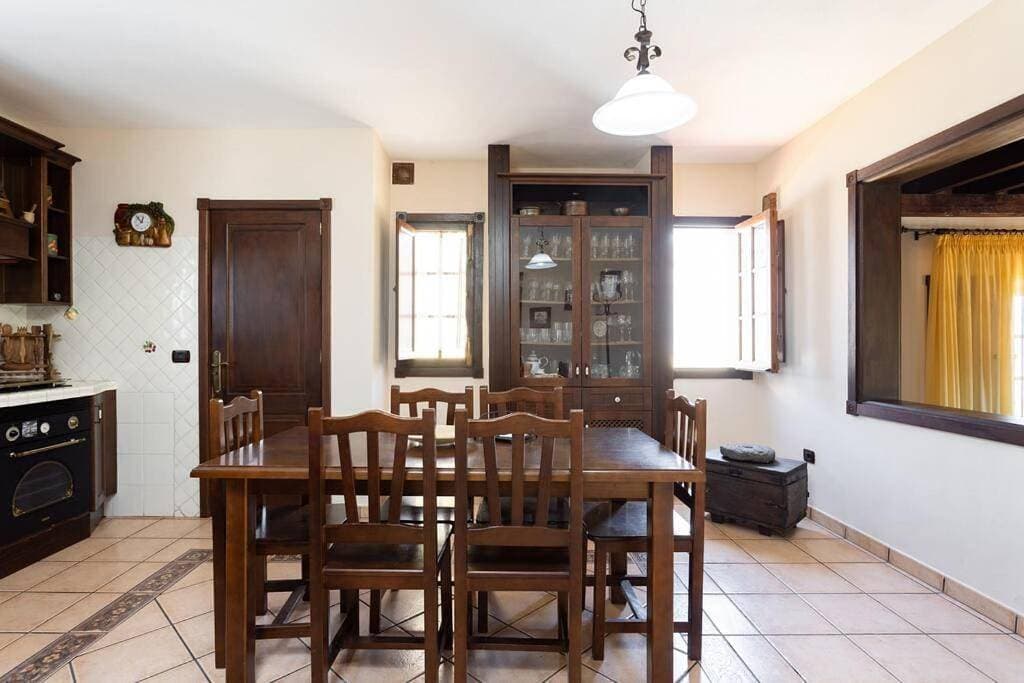 Foto 4 von 26: Three-Bedroom House