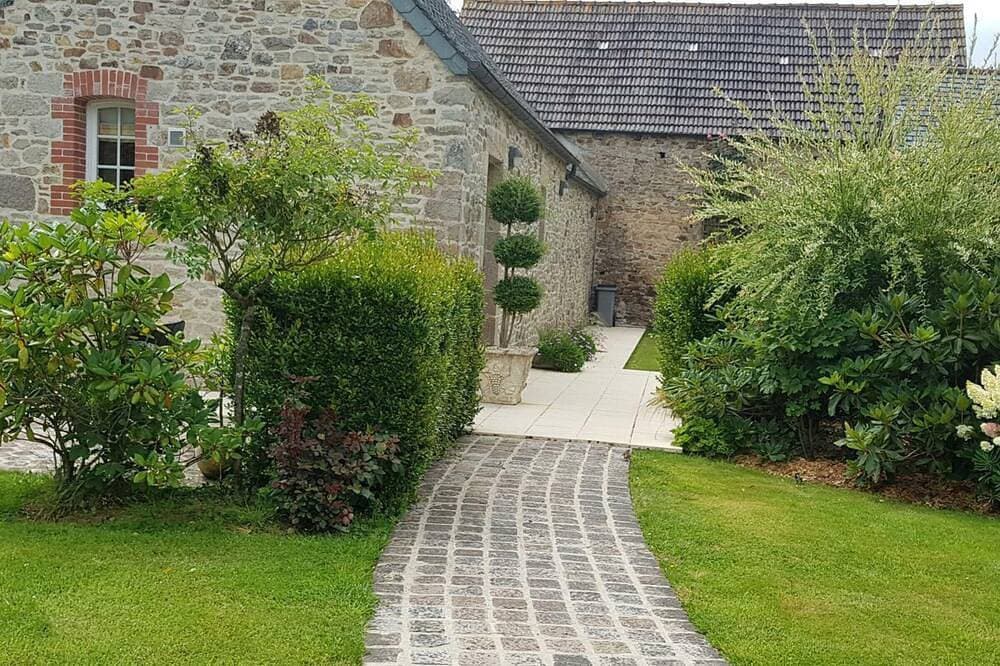 Foto 12 von 22: Charmantes Haus mit Terrasse in der Normandie