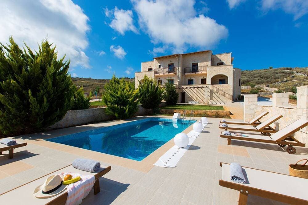 Foto 12 von 27: Faethon, Öko-Steinvilla mit privatem Pool und Meerblick