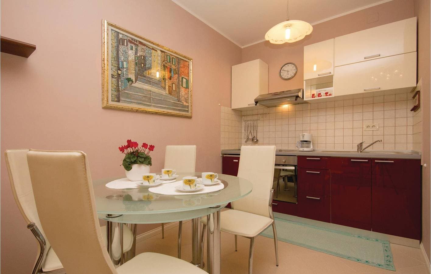 Foto 7 von 33: Gemütliche Ferienwohnung mit Terrasse, WLAN und 2 km Entfernung zum Hundestrand